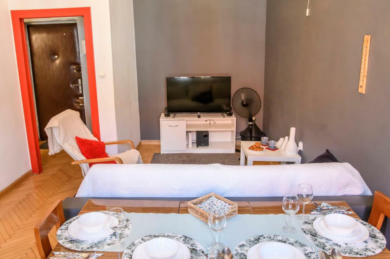 Old Town Folk Apartment วอร์ซอ ภายนอก รูปภาพ