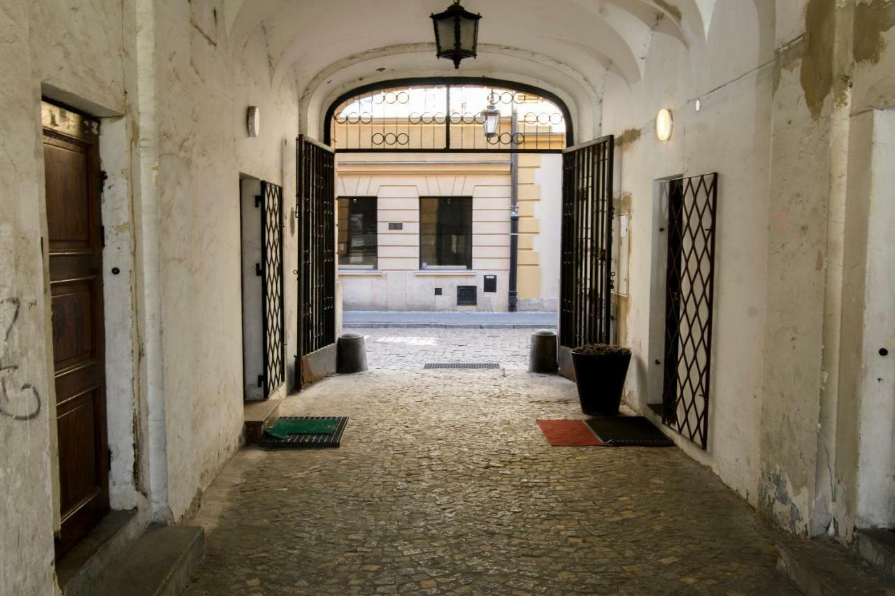 Old Town Folk Apartment วอร์ซอ ภายนอก รูปภาพ