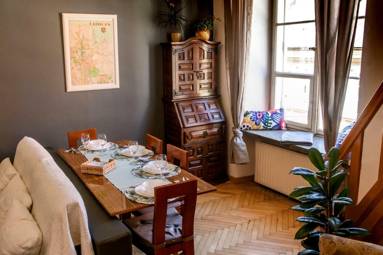 Old Town Folk Apartment วอร์ซอ ภายนอก รูปภาพ